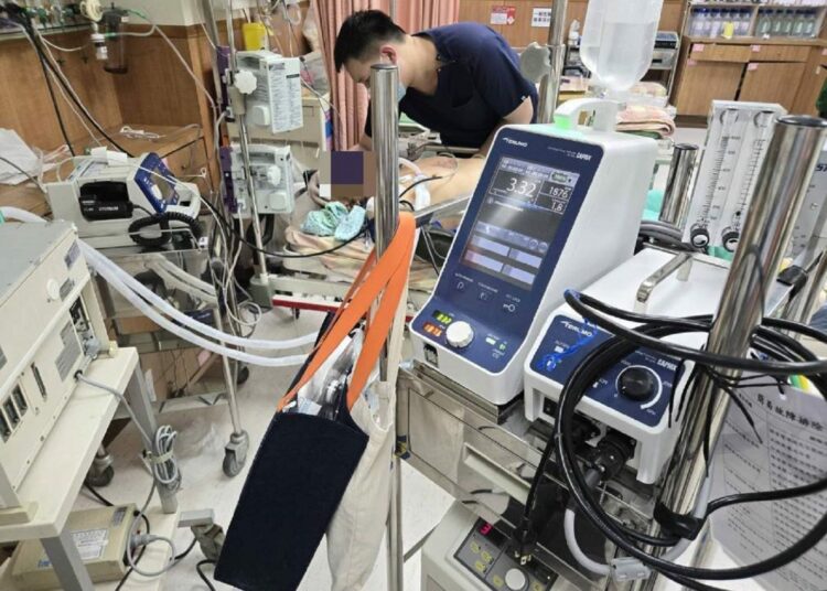 屏南重症救治關鍵戰　安泰醫院葉克膜團隊與時間賽跑