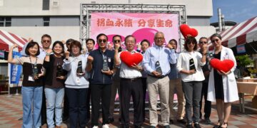 高雄港區新聞網 / 園管局高屏分局攜14家企業熱血開春！高雄前鎮科技產業園區募血近8萬5千cc