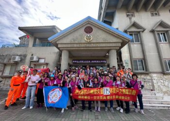 高雄港區新聞網 / 枋山婦女會參訪海巡靜洋海洋驛站　婦女節前夕向女性海巡致敬送暖