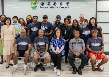 高雄港區新聞網／帛琉「無私分享號」船員拜會海洋委員會　管碧玲：深化南島航海文化交流