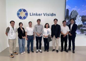 高雄港區新聞網 / 舊港區變AI重鎮！高雄蓬萊港區智慧轉型獲議會肯定