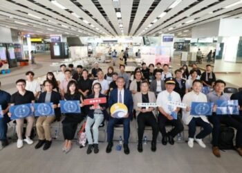 高大建築系畢業設計展進駐臺鐵高雄車站 新站啟用首所大學辦展 學生作品走入城市公共空間