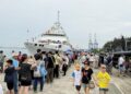 國家海洋日高雄港盛大登場 逾萬民眾登上海巡艦艇體驗