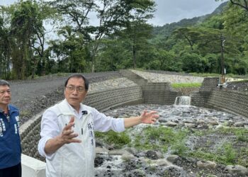 蘇清泉考察高樹觀光建設 盼串聯瀑布、溫泉與交通打造屏北新亮點