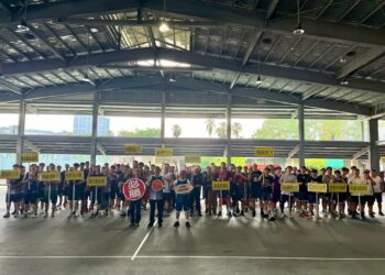高雄港區新聞網 / 第72屆航海節高雄區球類聯誼賽登場！530名航港菁英熱血競技　展現團隊向心力