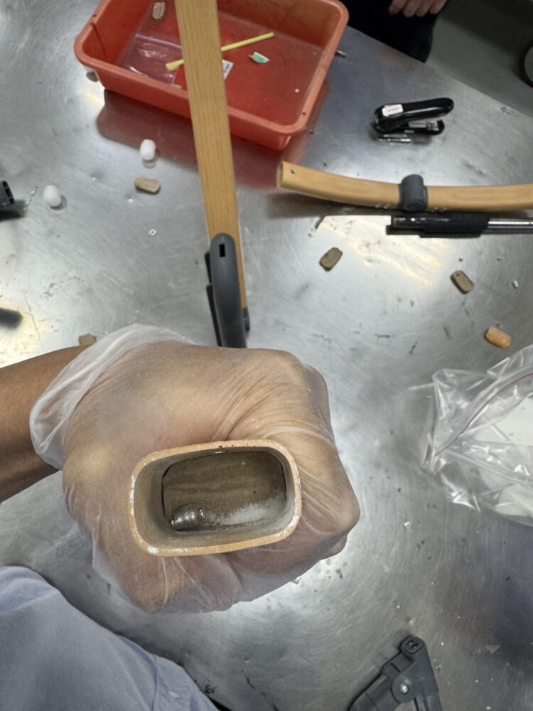 圖： 保三總隊第二大隊查獲利用進口嬰兒車夾藏毒品案件，起出1,640公克第三級毒品愷他命。(圖/翻攝)