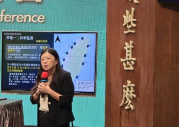 高雄港區新聞網 / 塑膠微粒無所不在！海委會、環境部聯手打造國家級監測防線　管碧玲：守護下一代海洋