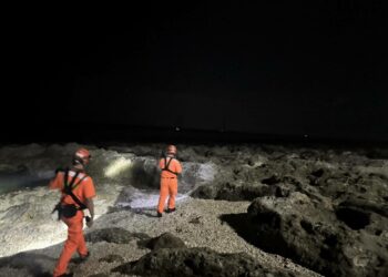 高雄港區新聞網／小琉球潛水客失聯！海巡、消防漏夜搜救　漁船凌晨發現失聯男子大體