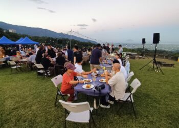 影音/佛光百萬夜景 蔬食饗宴令人讚不絕口