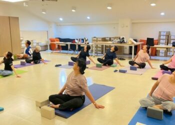 落實學習資源均衡發展 高雄勞工大學瑜珈課程前進美濃地區