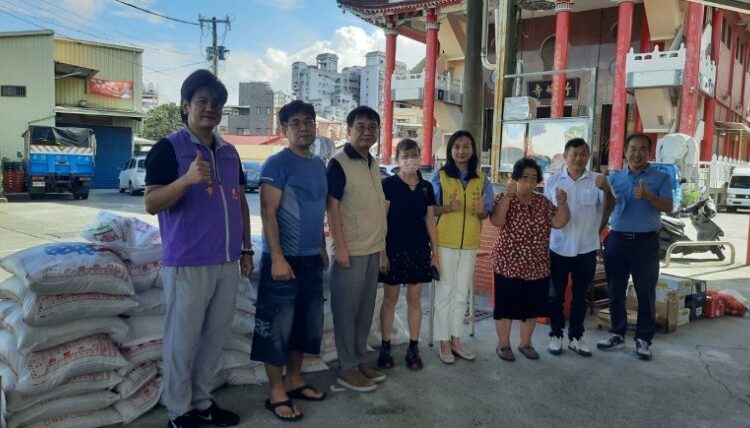 高市榮服處攜手愛心團隊 關懷旗山弱勢族群