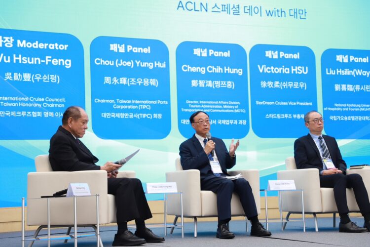 圖說:臺灣港務股份有限公司董事長周永暉受邀於2026年濟州郵輪論壇發表專題演講,分享臺灣港群發展成果與郵輪市場願景。(圖/臺灣港務公司提供)