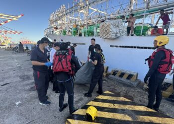 高雄港區新聞網／高雄港西岸碼頭水域發現男性遺體　港警打撈上岸報請檢方相驗釐清死因