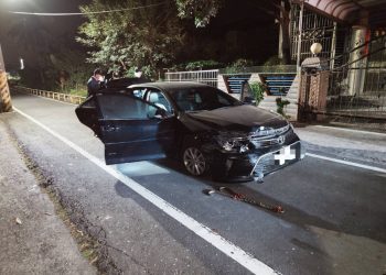 高雄港區新聞網 / 拒檢逃逸衝撞警車　內埔警方依法用槍確保公共安全